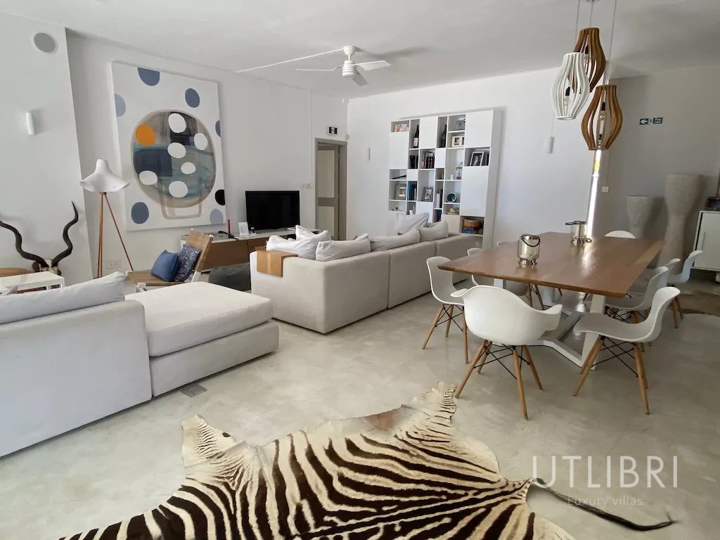 Villa d'exception, Roches noires