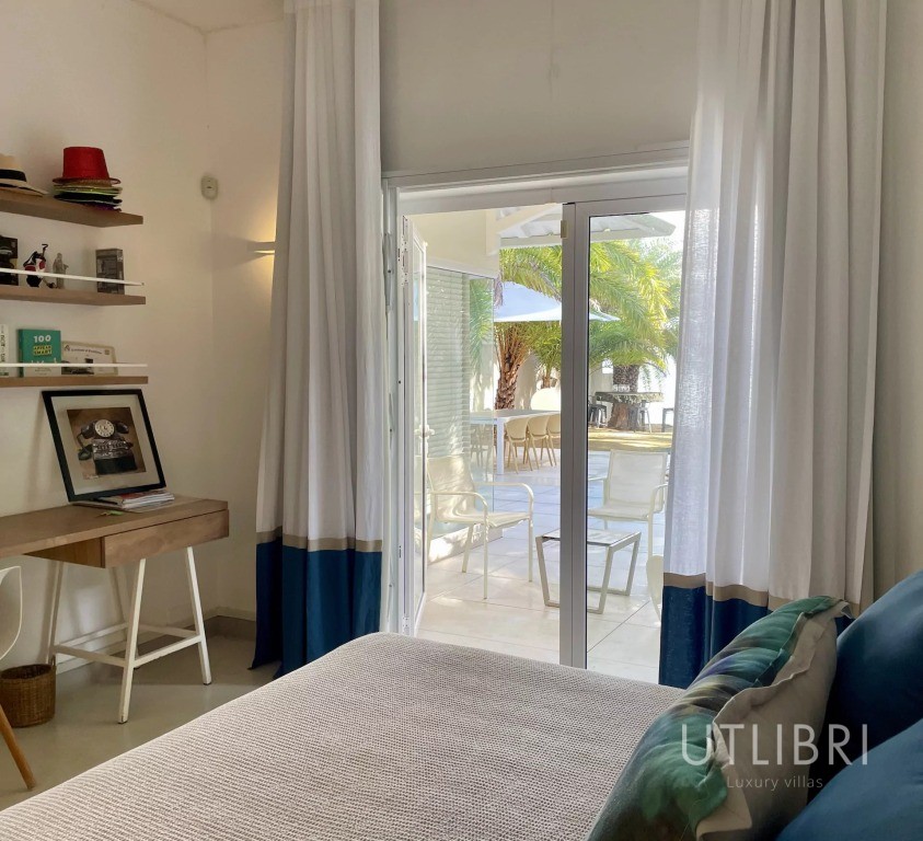 Villa d'exception, Roches noires