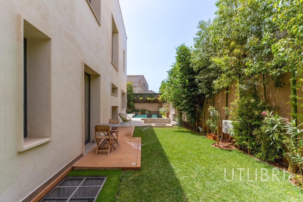 Extraordinary villa, Amelkis Golf