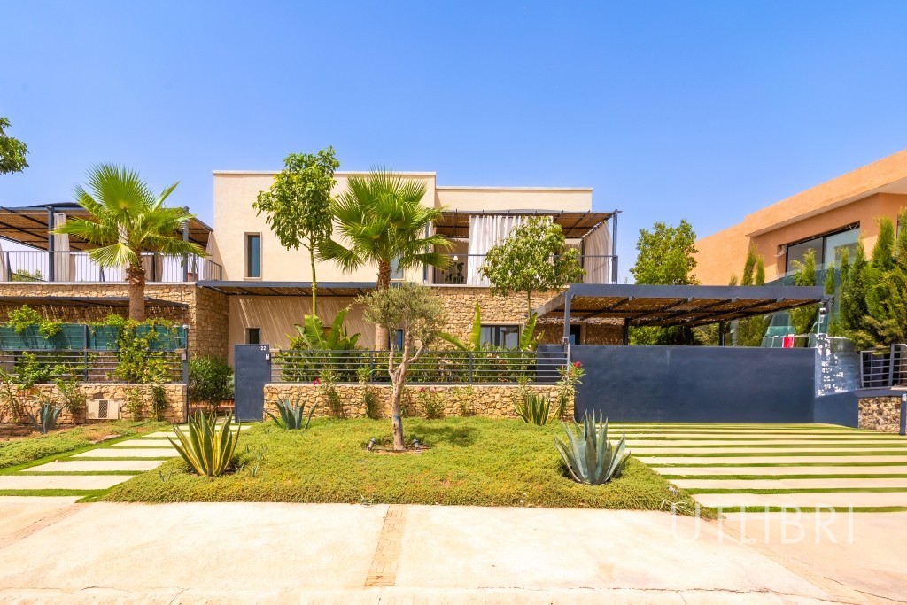 Extraordinary villa, Amelkis Golf