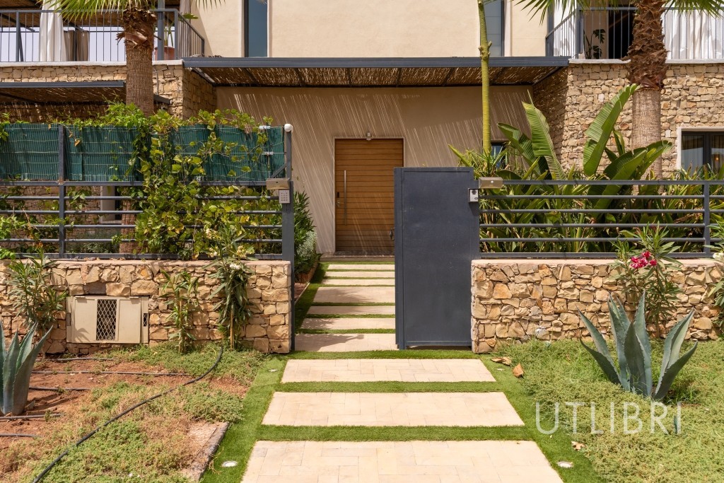 Extraordinary villa, Amelkis Golf