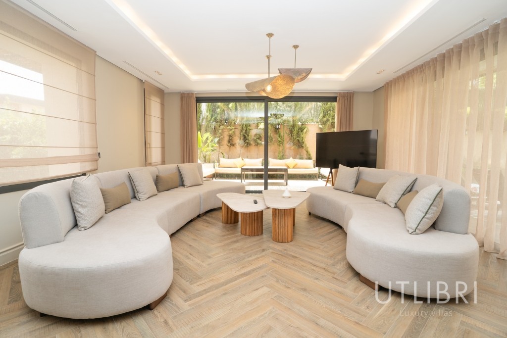 Extraordinary villa, Amelkis Golf