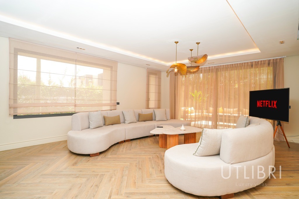 Extraordinary villa, Amelkis Golf