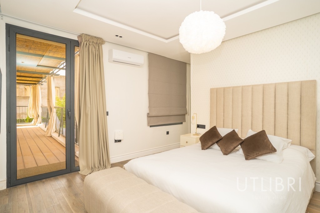 Extraordinary villa, Amelkis Golf