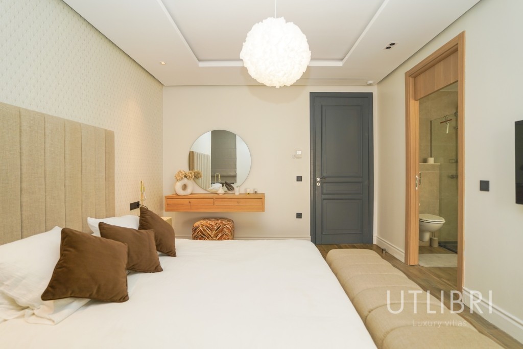 Extraordinary villa, Amelkis Golf