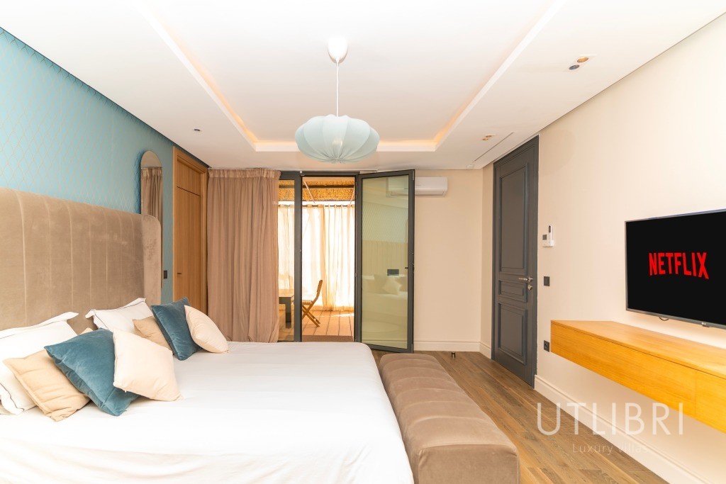 Extraordinary villa, Amelkis Golf