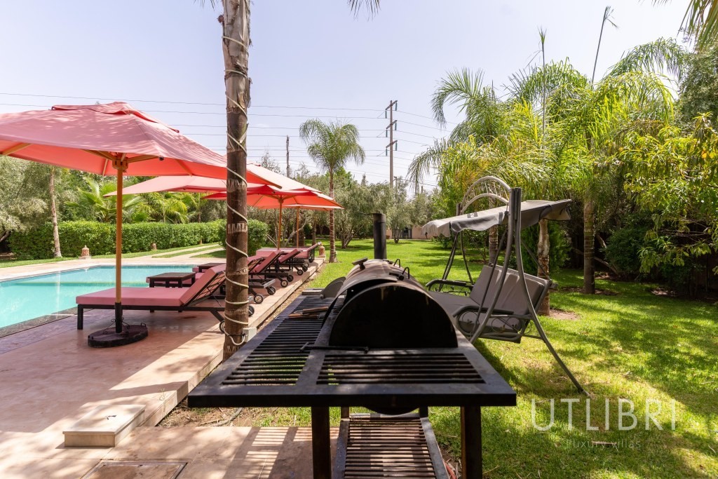Extraordinary villa, Royal Palm and around