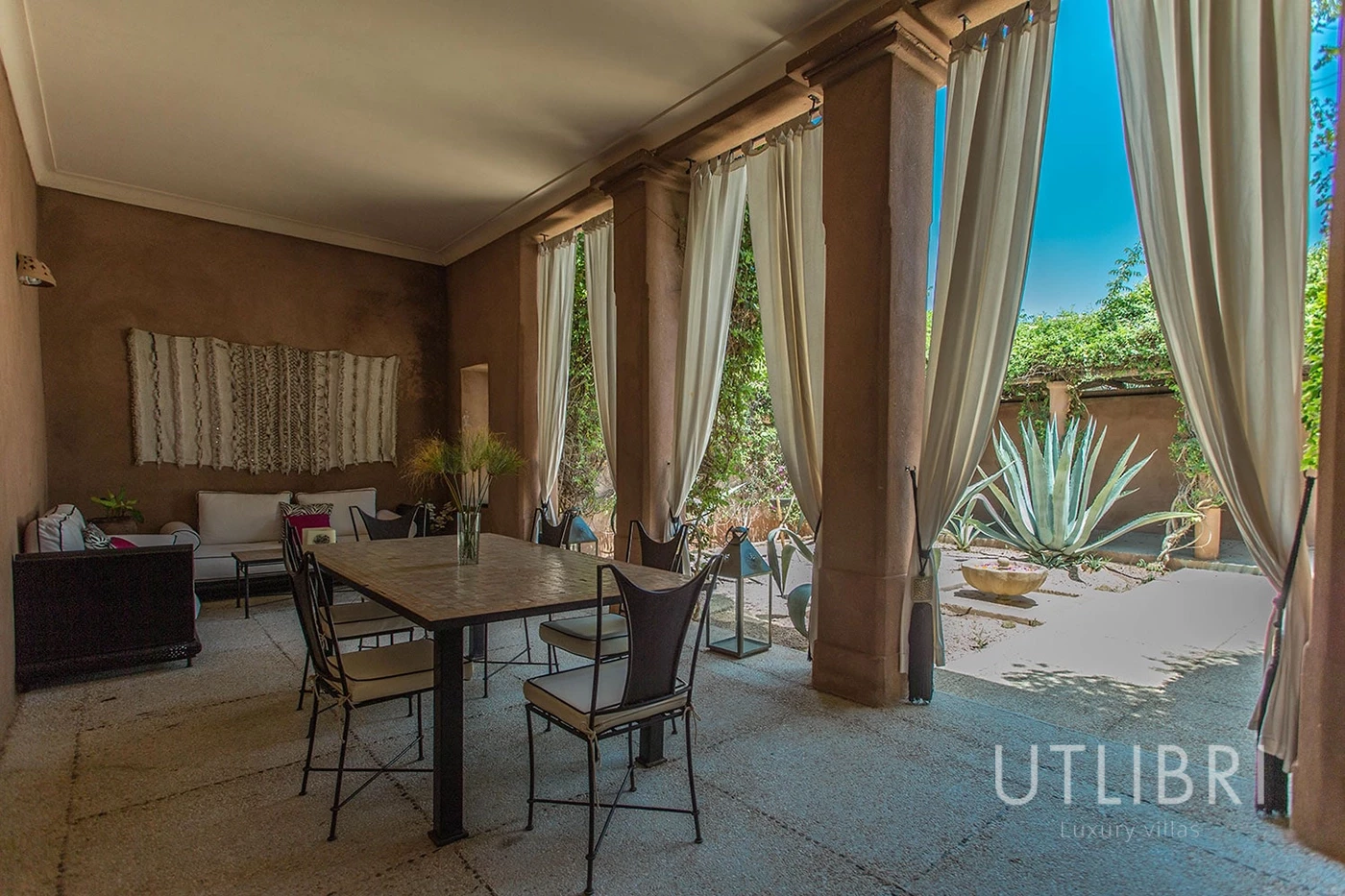 Extraordinary villa, Ouarzazate Road