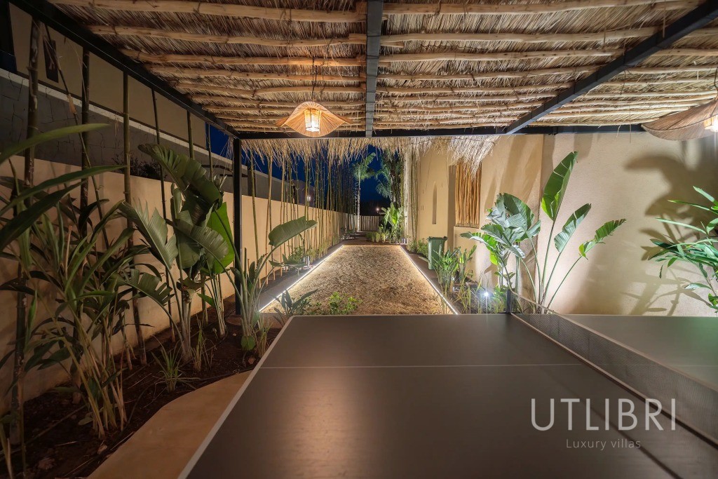 Extraordinary villa, Amelkis Golf