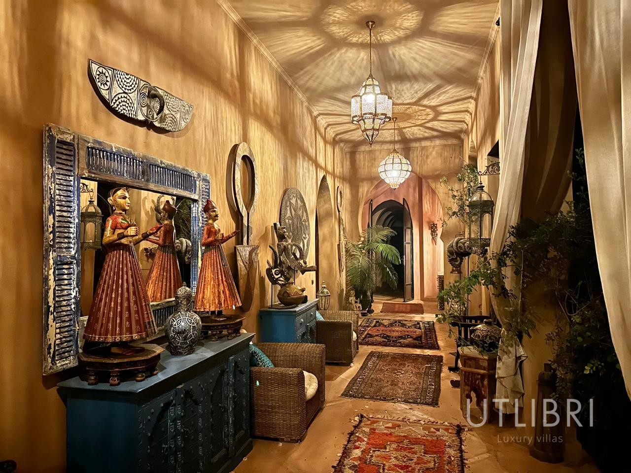 Extraordinary villa, Road to Fes