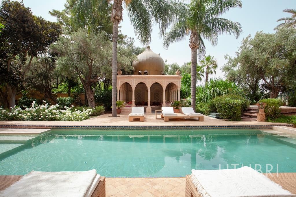 Extraordinary villa, Amelkis Golf