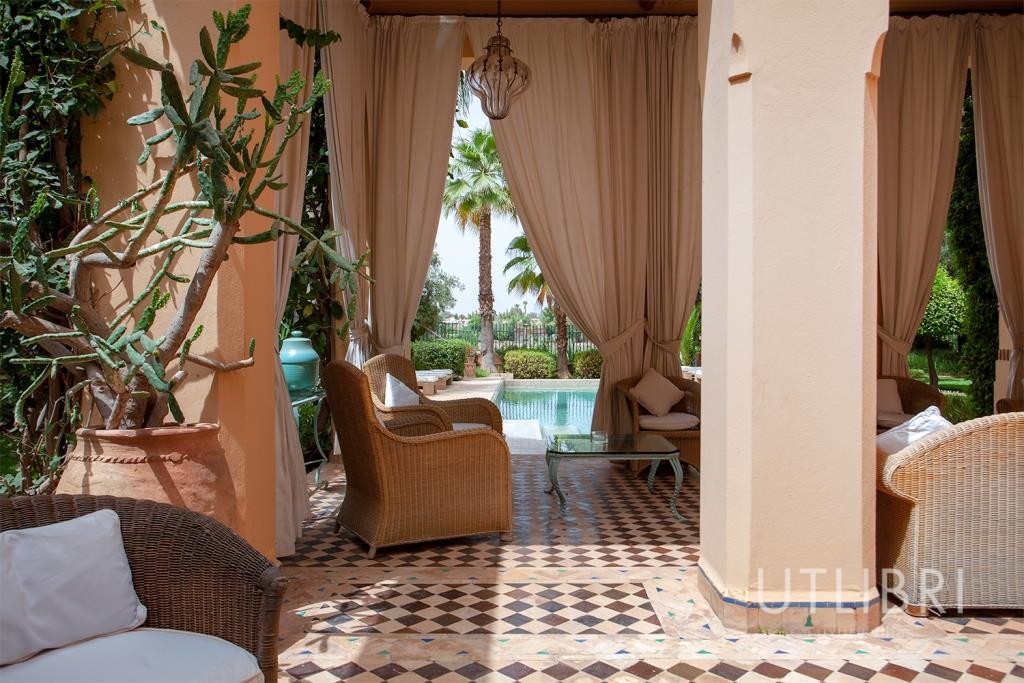 Extraordinary villa, Amelkis Golf