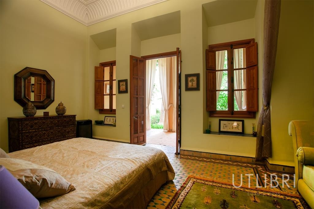 Extraordinary villa, Amelkis Golf