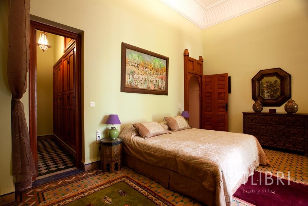 Extraordinary villa, Amelkis Golf
