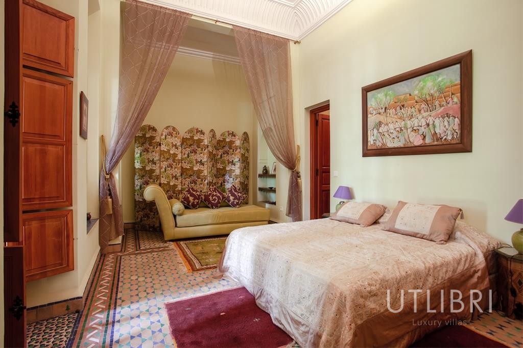 Extraordinary villa, Amelkis Golf