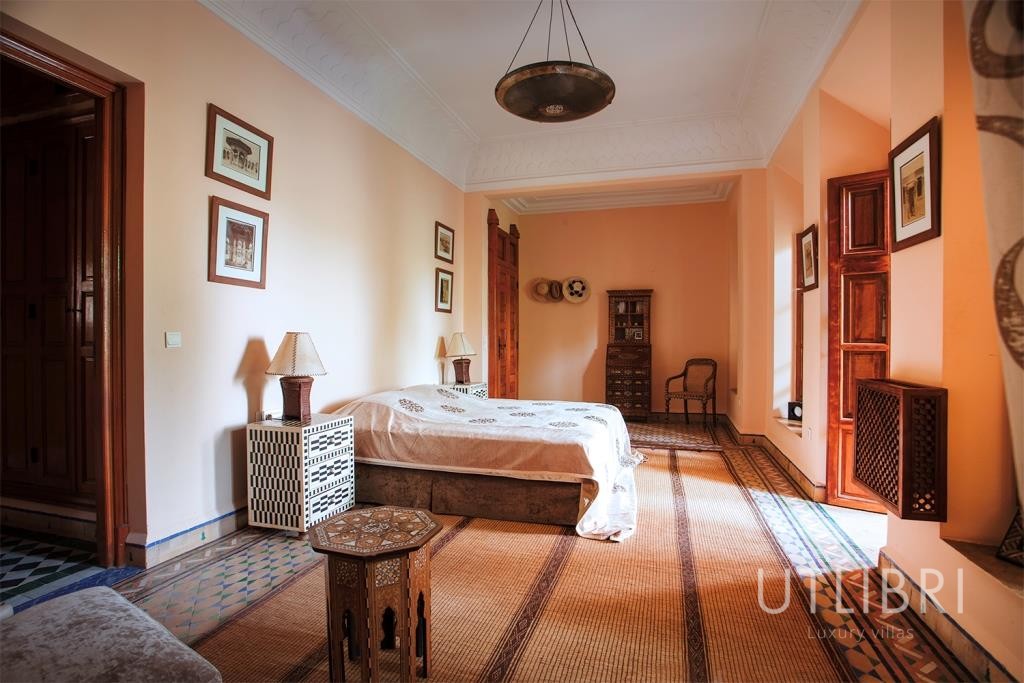 Extraordinary villa, Amelkis Golf