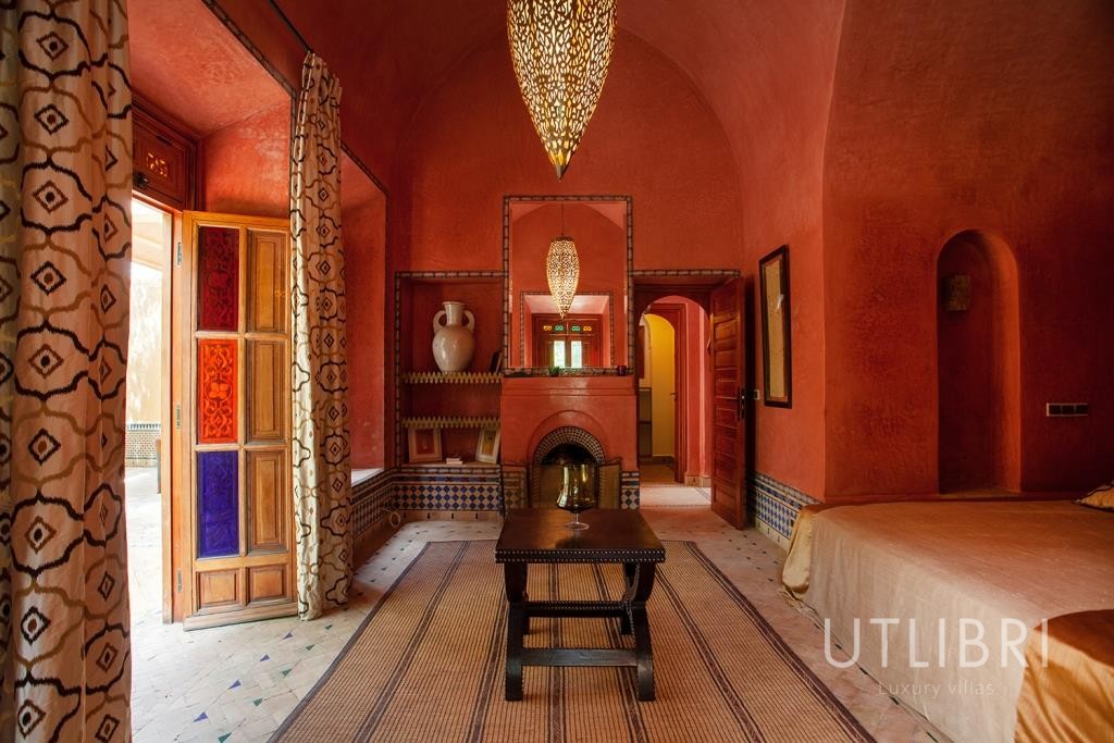 Extraordinary villa, Amelkis Golf