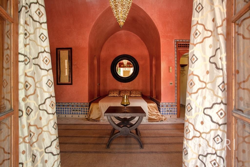 Extraordinary villa, Amelkis Golf