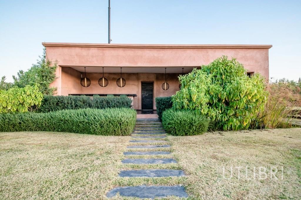 Extraordinary villa, Road to Ourika