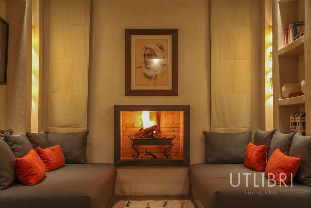 Extraordinary villa, Royal Palm and around