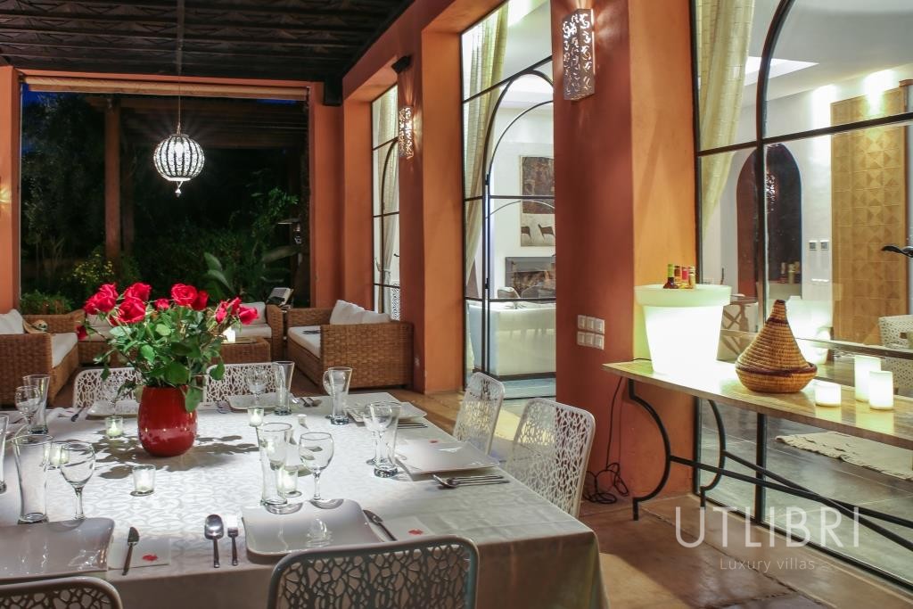 Extraordinary villa, Royal Palm and around