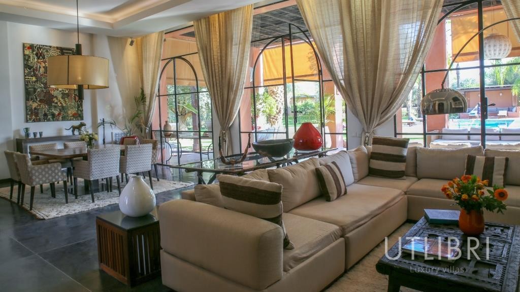 Extraordinary villa, Royal Palm and around