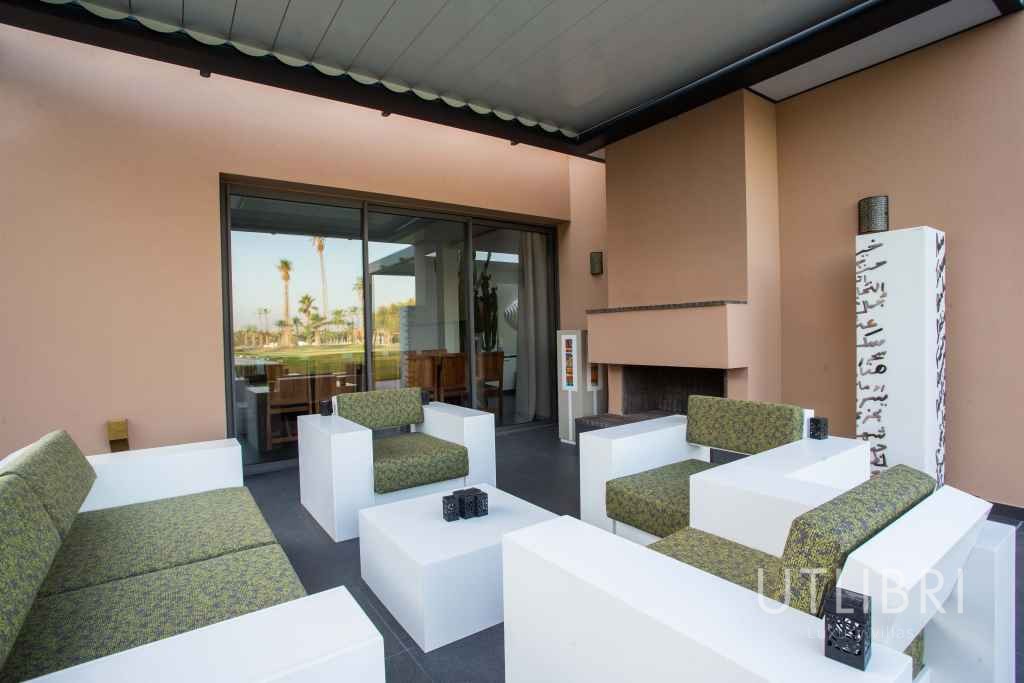 Extraordinary villa, Royal Palm and around