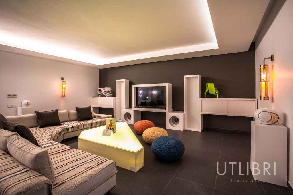 Extraordinary villa, Royal Palm and around