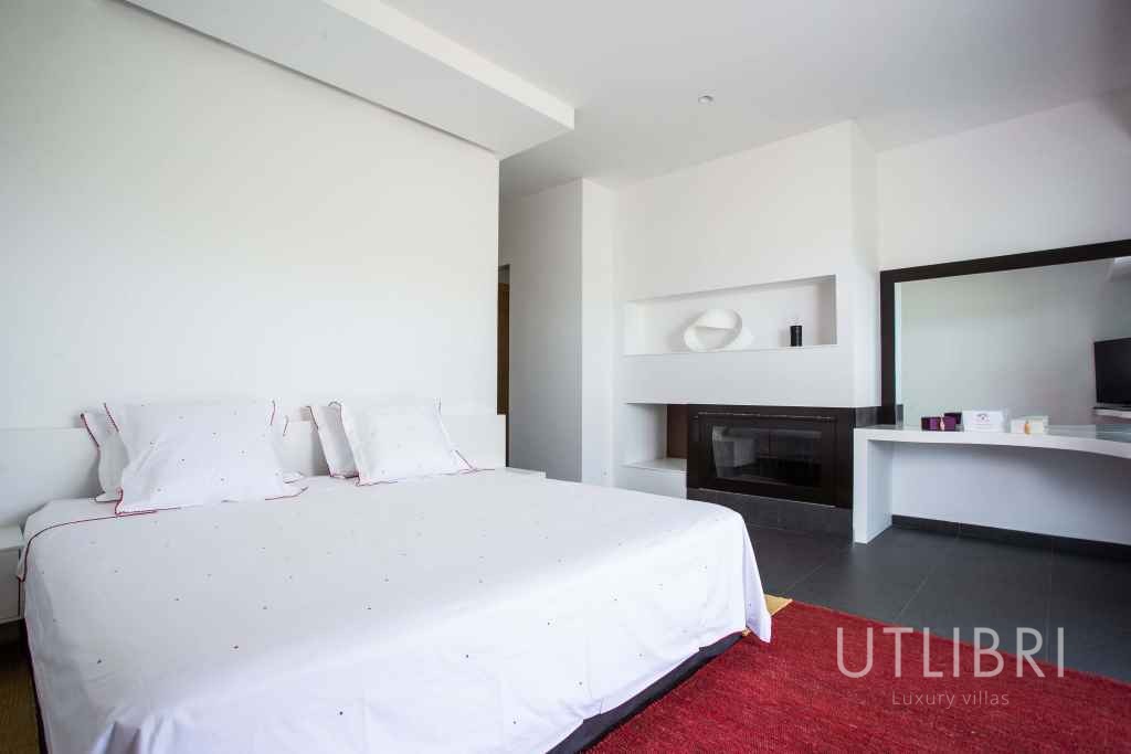 Extraordinary villa, Royal Palm and around