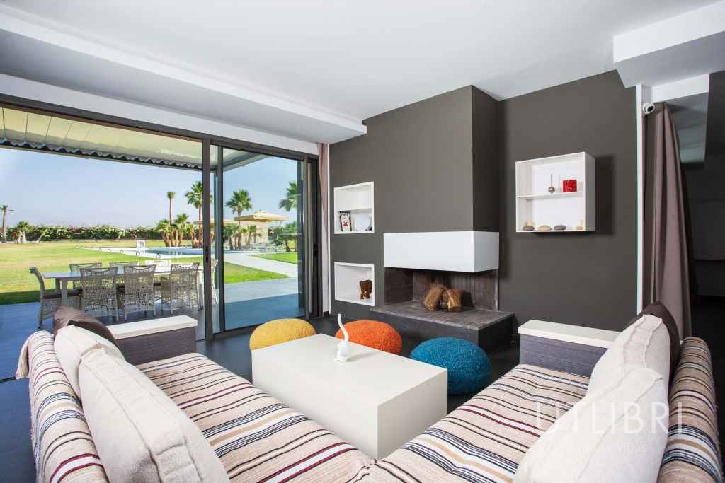 Extraordinary villa, Royal Palm and around