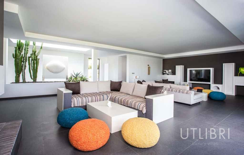 Extraordinary villa, Royal Palm and around