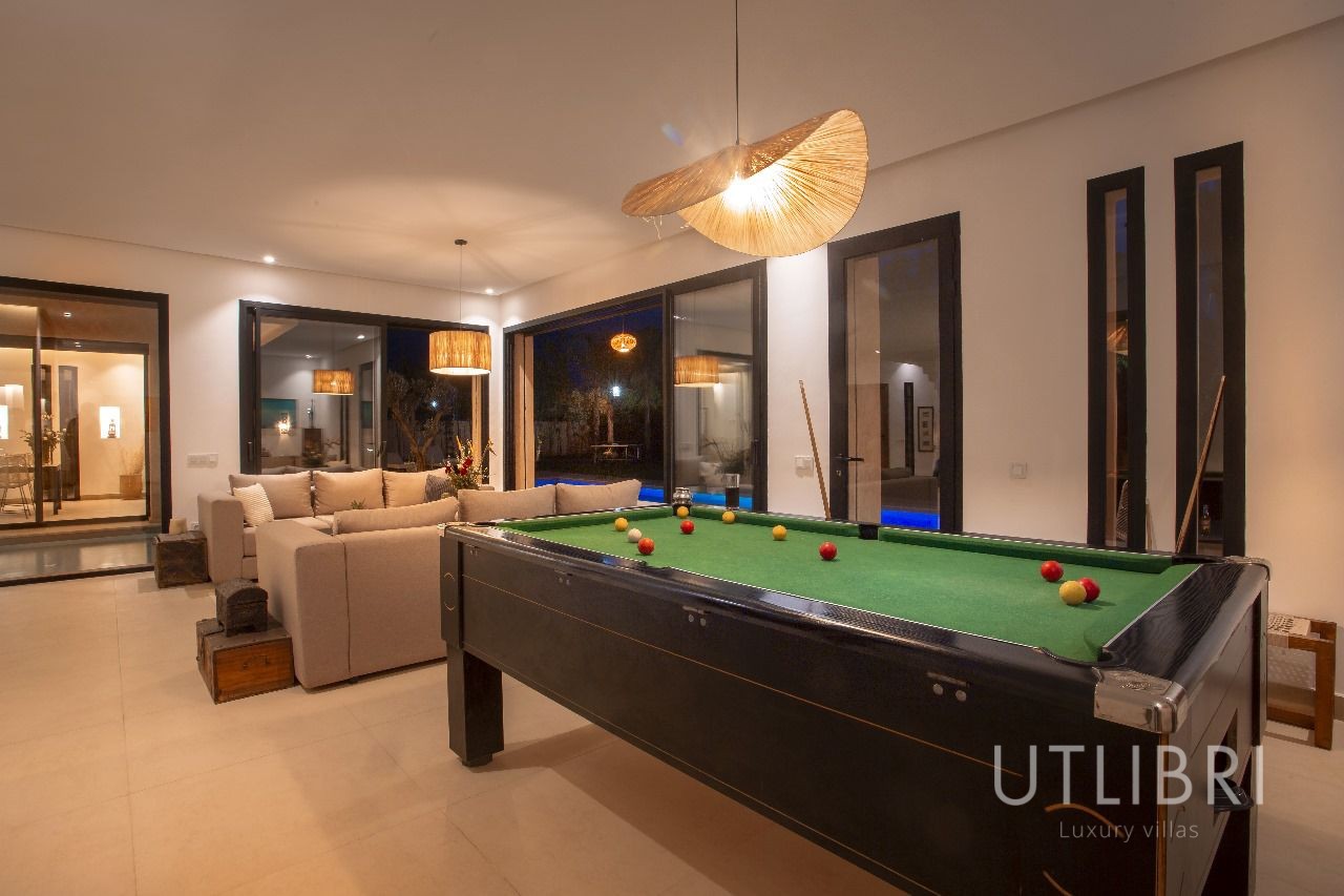 Extraordinary villa, Near Amelkis Golf 