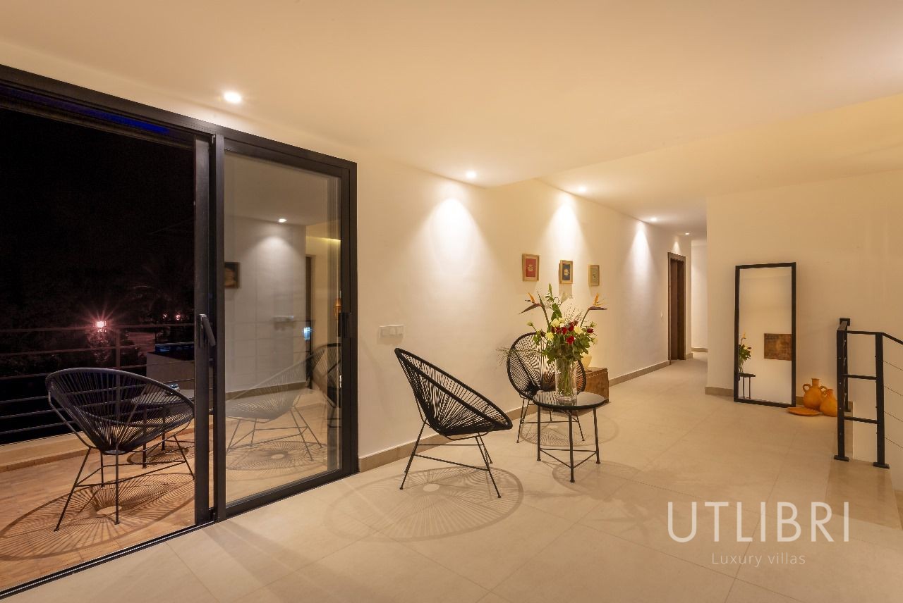 Extraordinary villa, Near Amelkis Golf 