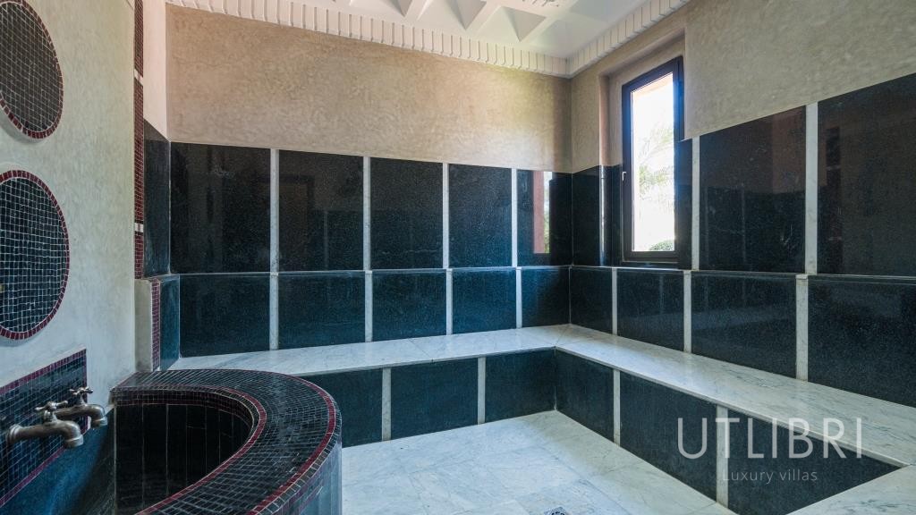 Extraordinary villa, Near Amelkis Golf 