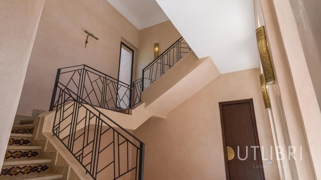Extraordinary villa, Near Amelkis Golf 