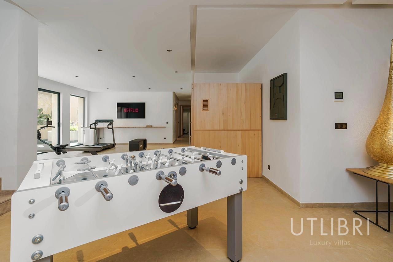 Extraordinary villa, Amelkis Golf