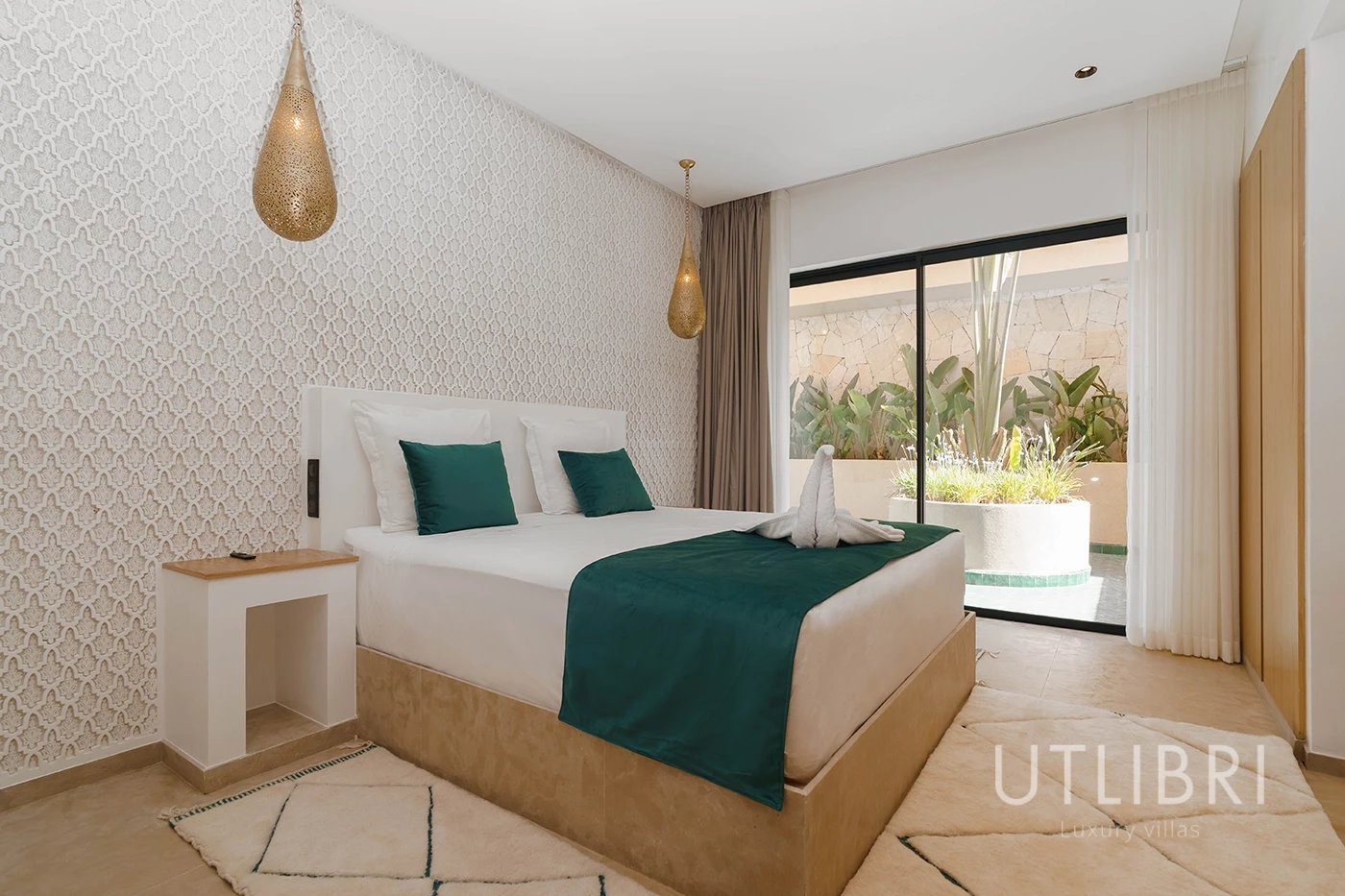 Extraordinary villa, Amelkis Golf