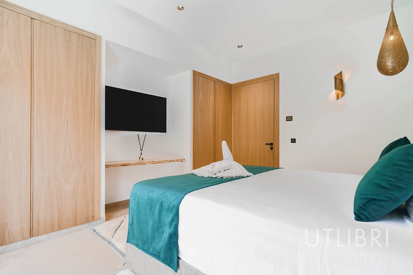Extraordinary villa, Amelkis Golf