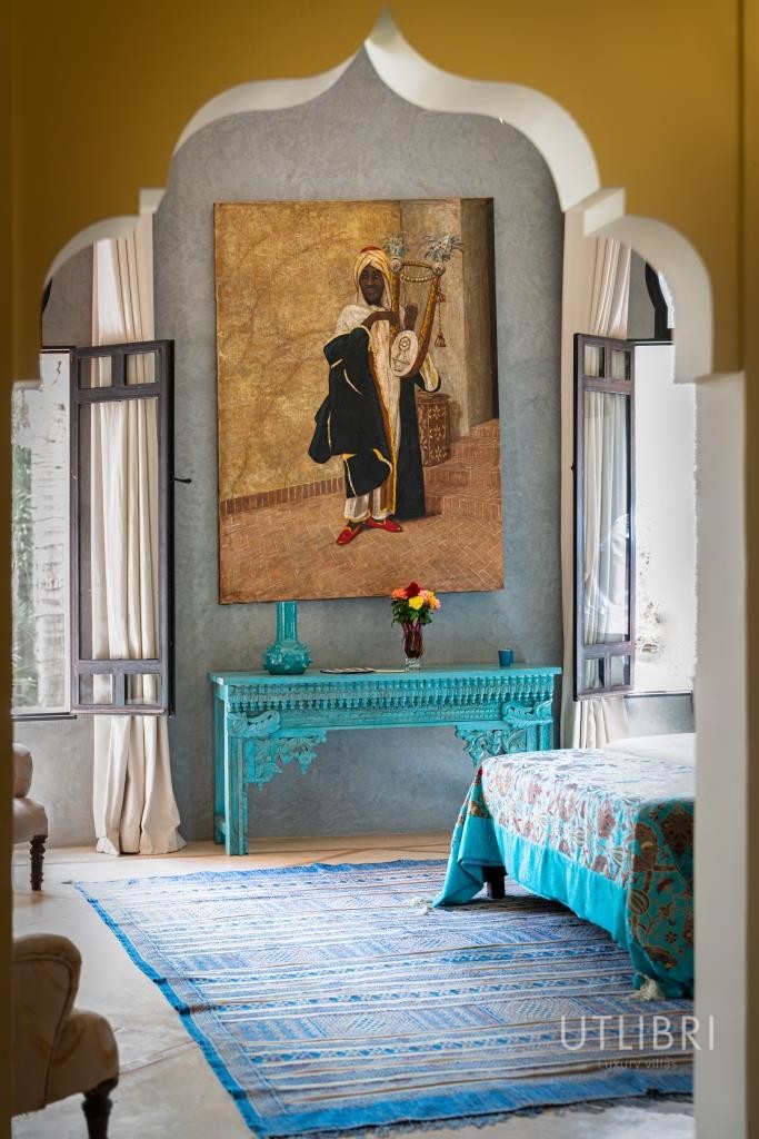 Extraordinary villa, Road to Fes