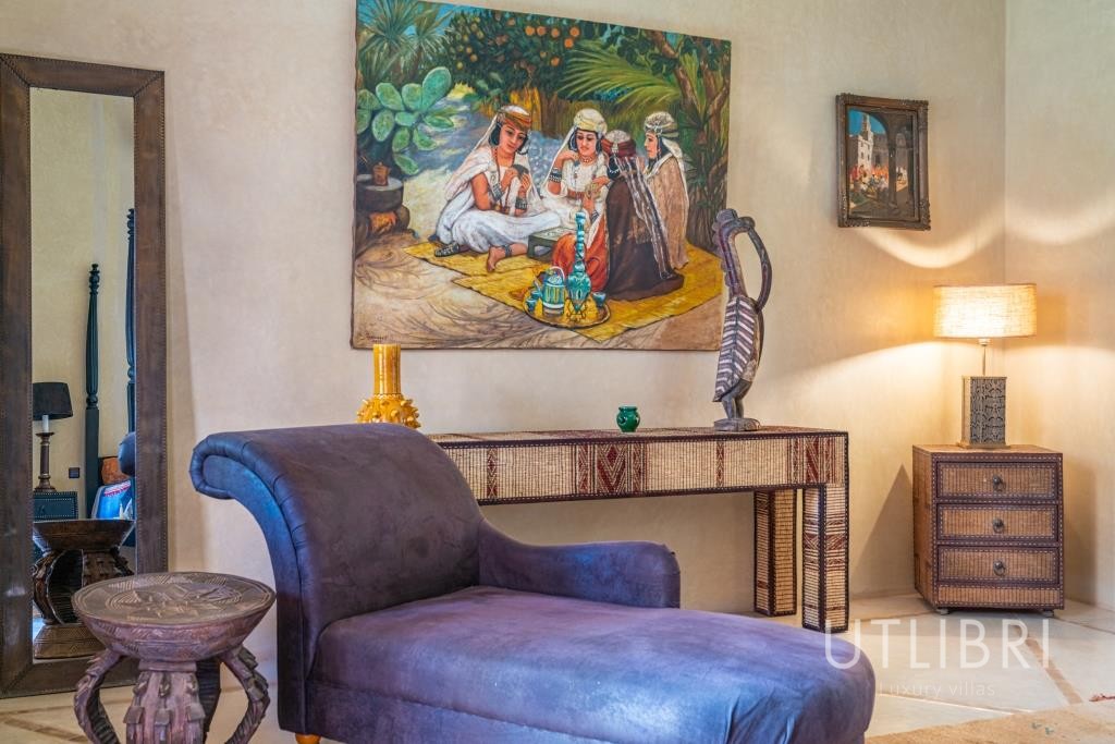 Extraordinary villa, Road to Fes