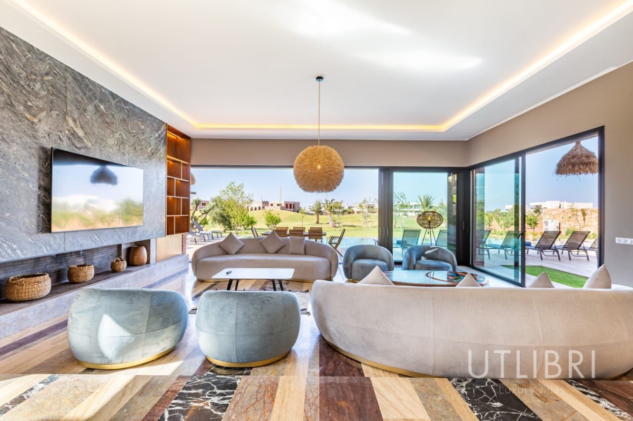Extraordinary villa, Amelkis Golf