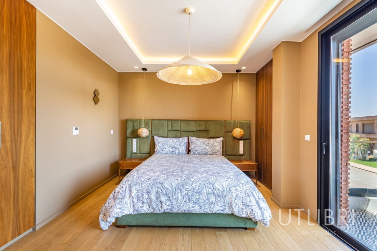 Extraordinary villa, Amelkis Golf
