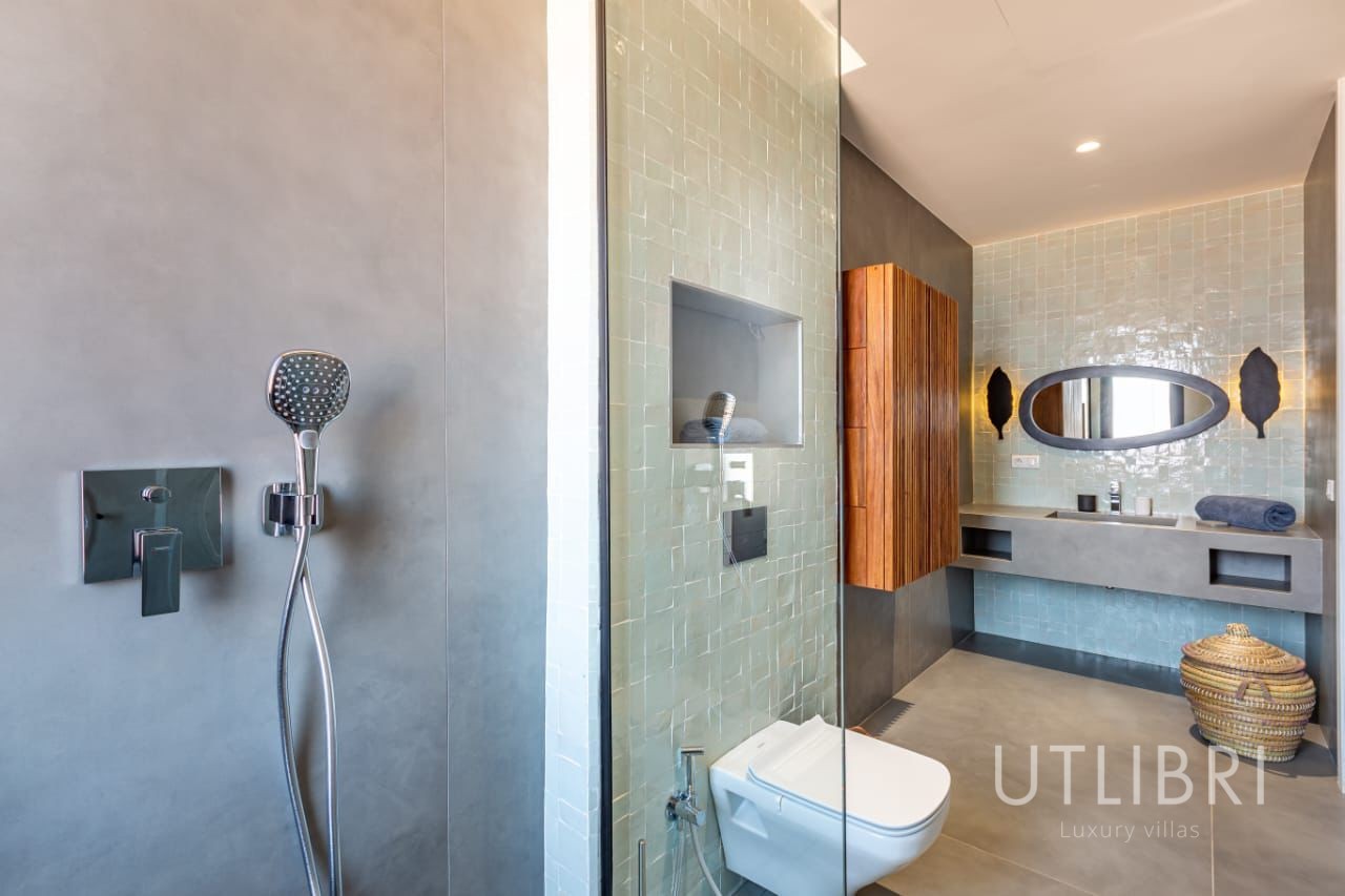 Extraordinary villa, Amelkis Golf
