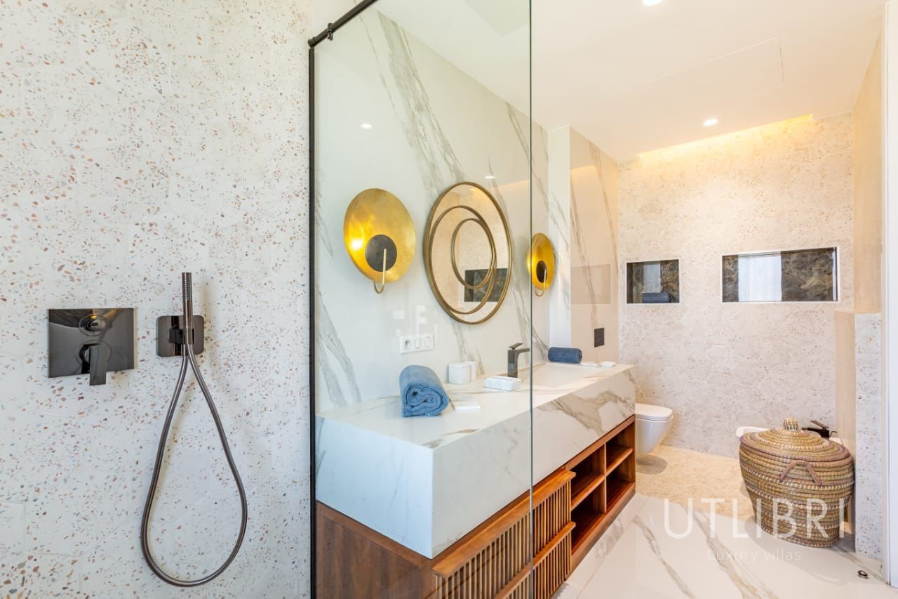 Extraordinary villa, Amelkis Golf