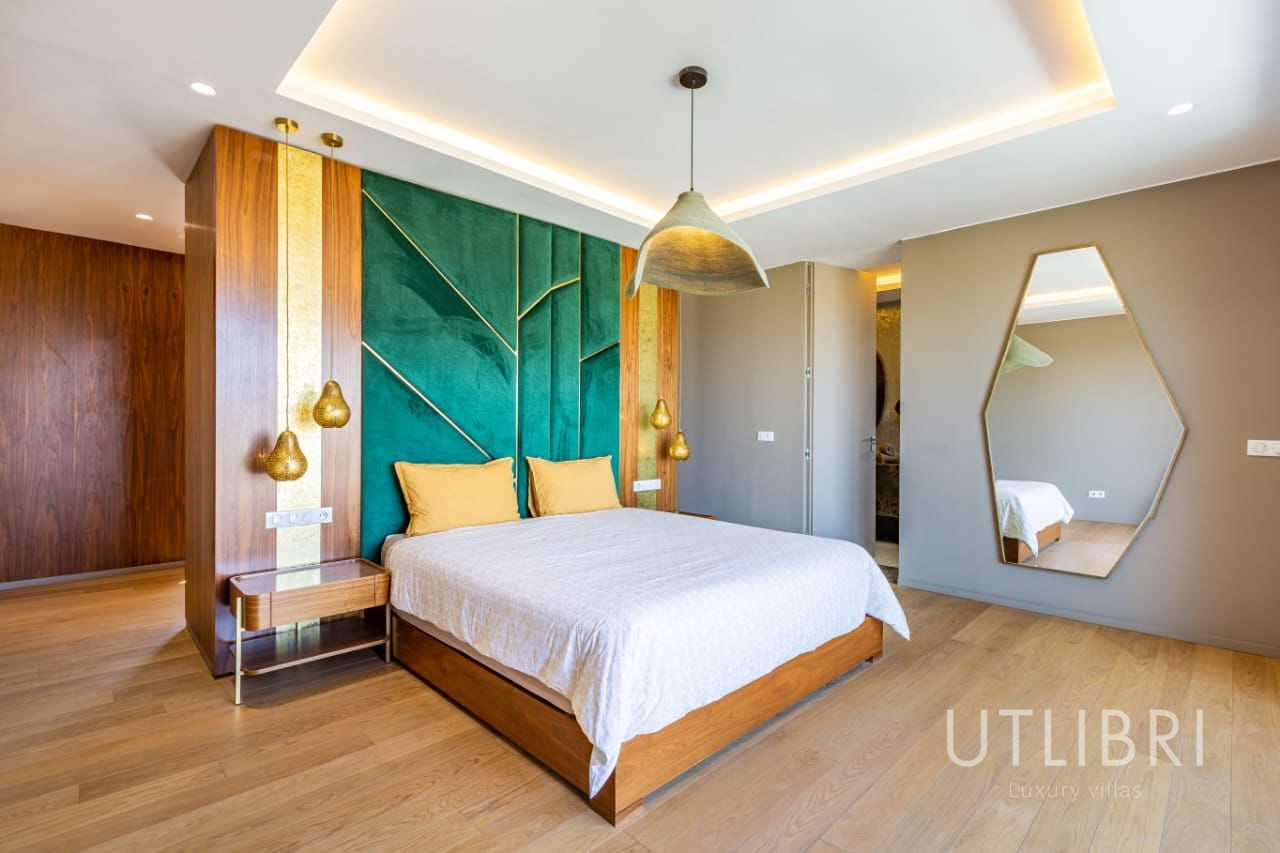 Extraordinary villa, Amelkis Golf