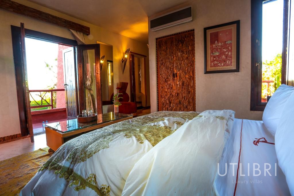 Extraordinary villa, Road to Ourika