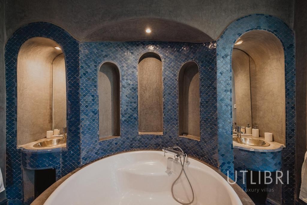 Extraordinary villa, Samanah Golf