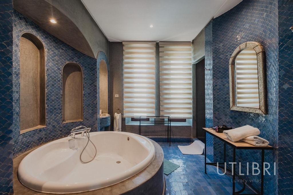 Extraordinary villa, Samanah Golf