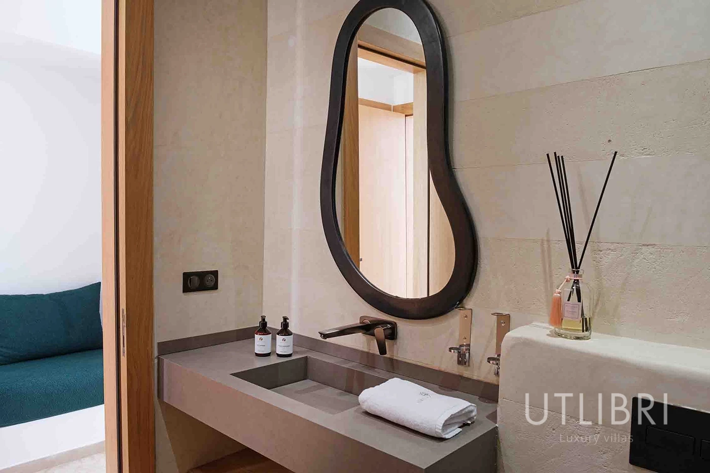 Extraordinary villa, Amelkis Golf