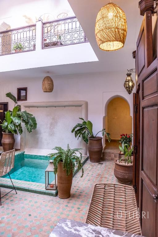 Extraordinary villa, Medina